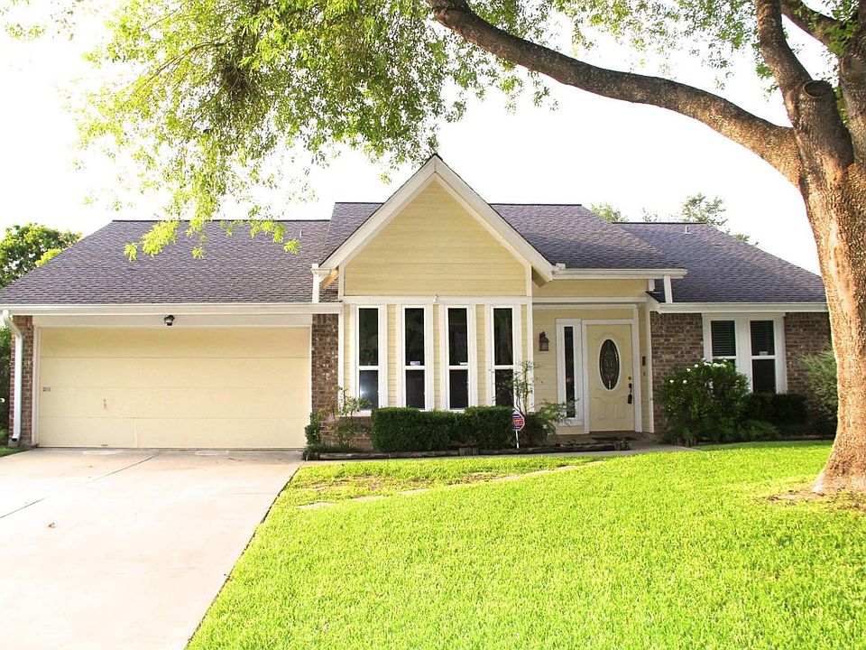 1st image of 2027 Shorewood Ln