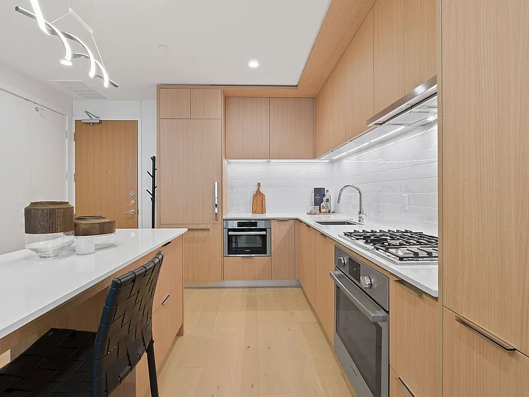 44 East Ave #1902 — Photo 5