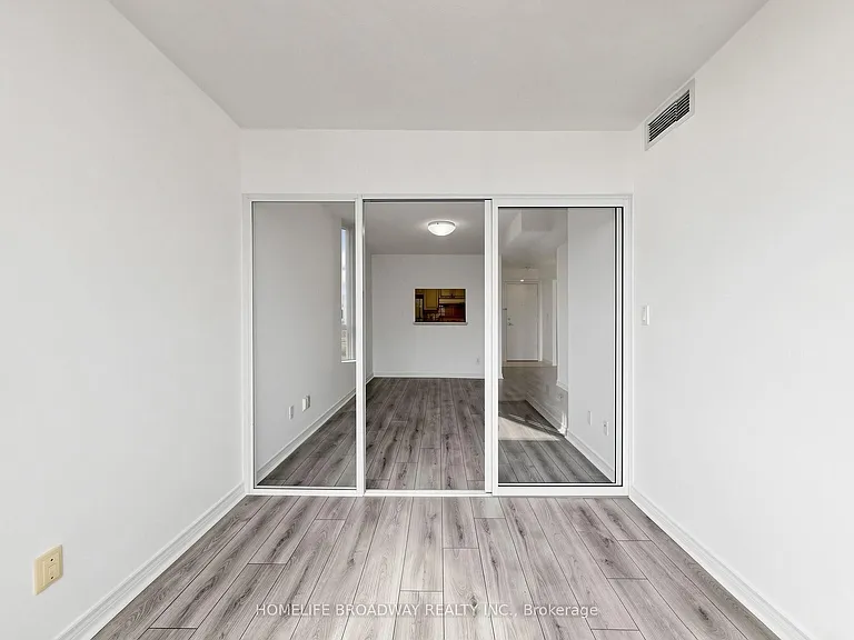 68 Corporate Dr #2827 — Photo 30