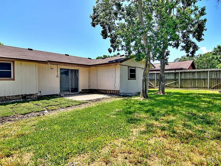 1947 Sean Dr — Photo 22