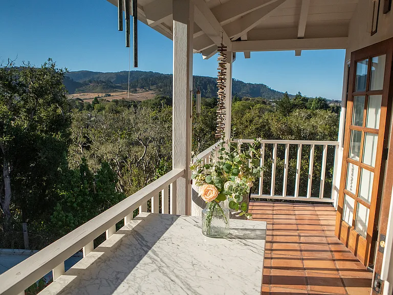 Atherton Dr — Photo 5
