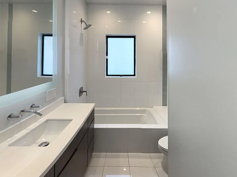 386 Entrada Dr — Photo 8