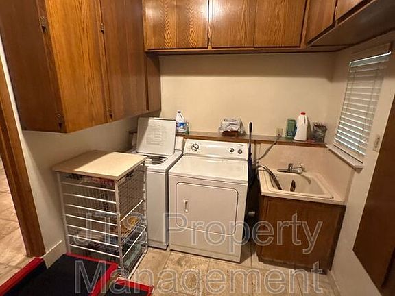 4th image of 6116 Mauer Ave
