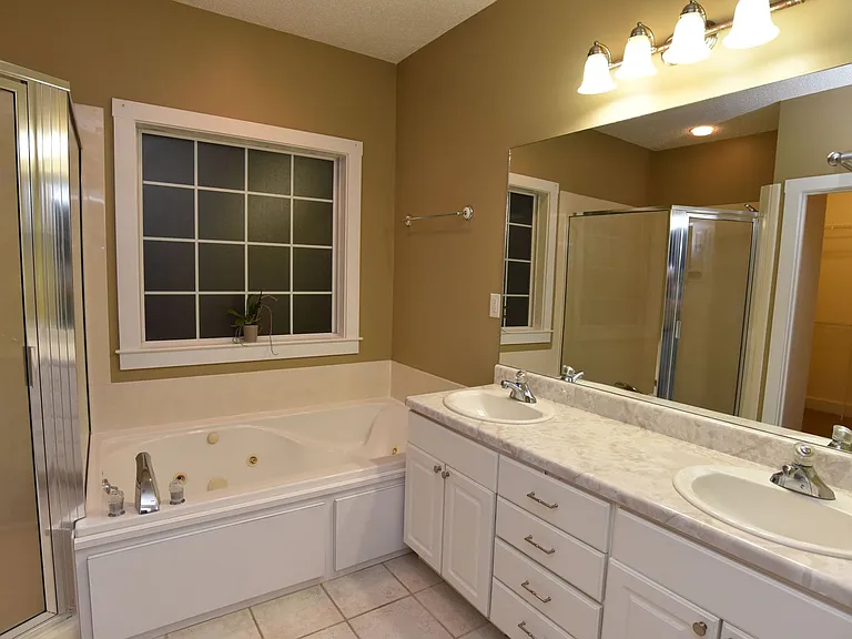 362 Bristol Way — Photo 13