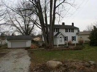 208 Stratford Ave, Wadsworth, OH 44281