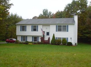 3 Packard Rdg, Stafford Springs, CT 06076