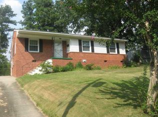 2339 Kennington Rd, Raleigh, NC 27610