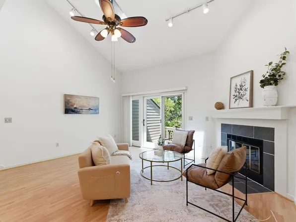 176 River Breeze Dr, Charleston, SC 29407