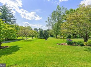 7471 Dudie Rd, Marshall, VA 20115