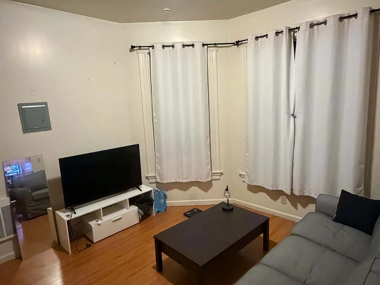 1 bed, 500 sqft, $1,995 — Photo 1