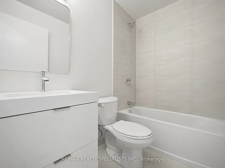 33 Erie Ave #1407 — Photo 13