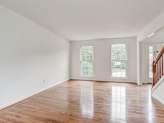5th image of 14105 Roamer Ct