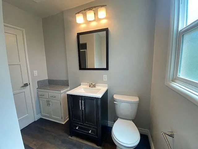 Hollypark Knolls Apartments — Photo 76