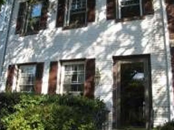 2823 29th St NW, Washington, DC 20008
