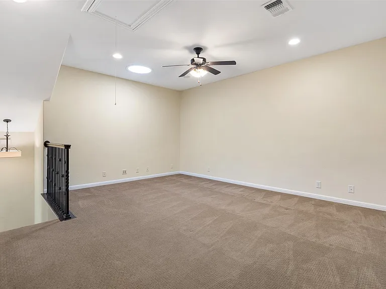 9412 Solana Vista Loop #B — Photo 16