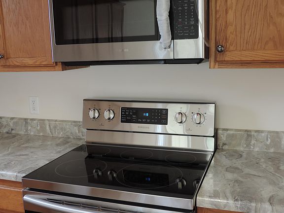 4th image of 6163 Veronica Dr #582