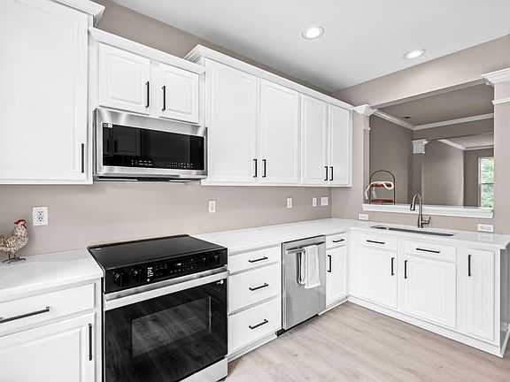 2nd image of 8472 Central Dr