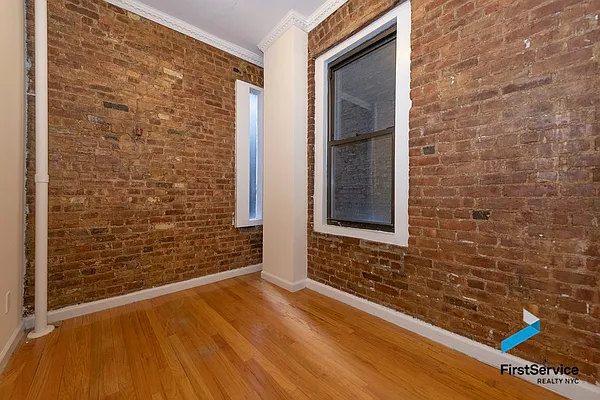 Rented by FirstService Realty (legacy) | media 4