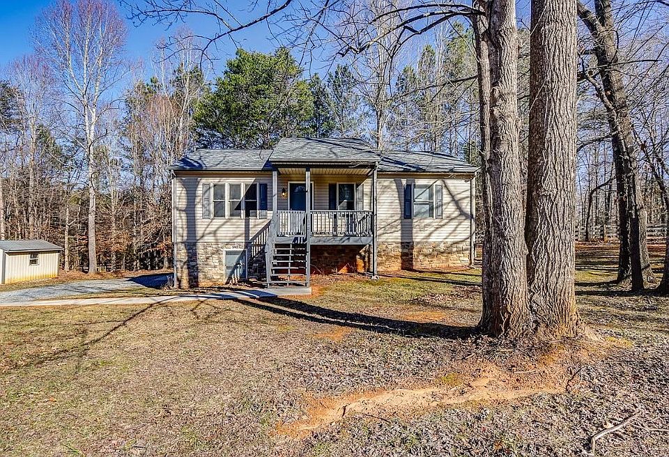 2nd image of 2120 Eagle Point Rd