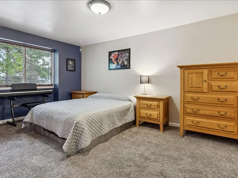 2933 S Lansing Way — Photo 23