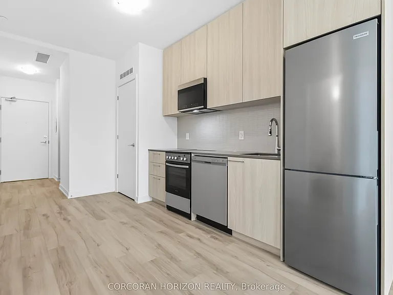 7437 Kingston Rd #316 — Photo 9