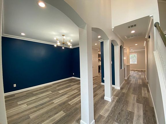 2nd image of 10212 Sourwood Dr