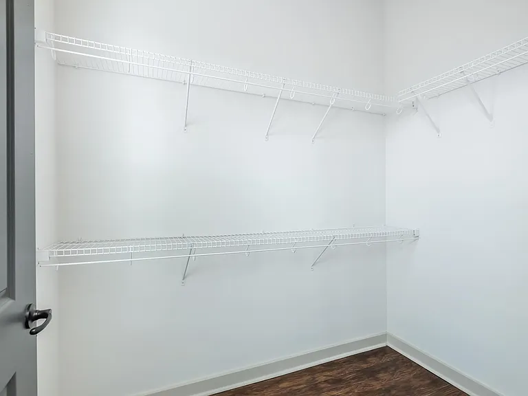 1810 Belcourt — Photo 32