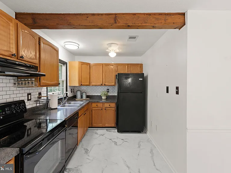 501 Tudor Dr — Photo 11