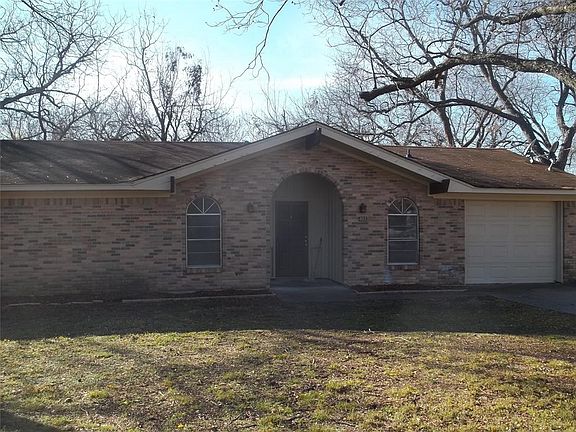 2nd image of 402 S 4th St
