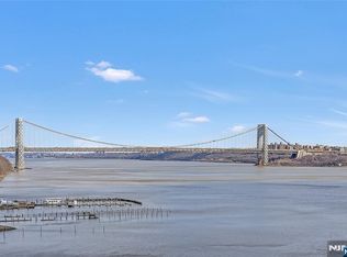 1203 River Rd APT 8B, Edgewater, NJ 07020