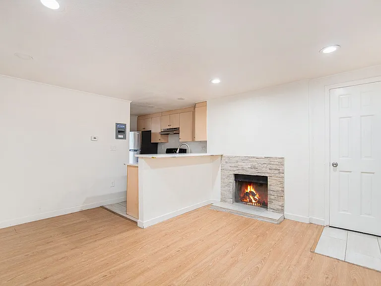 336 N Grant St #101 — Photo 6
