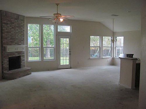 3rd image of 8177 Royal Terrace Ln