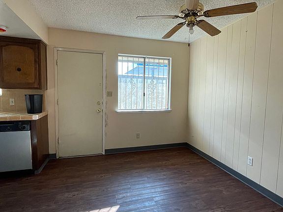2nd image of 2606 N Hughes Ave #101