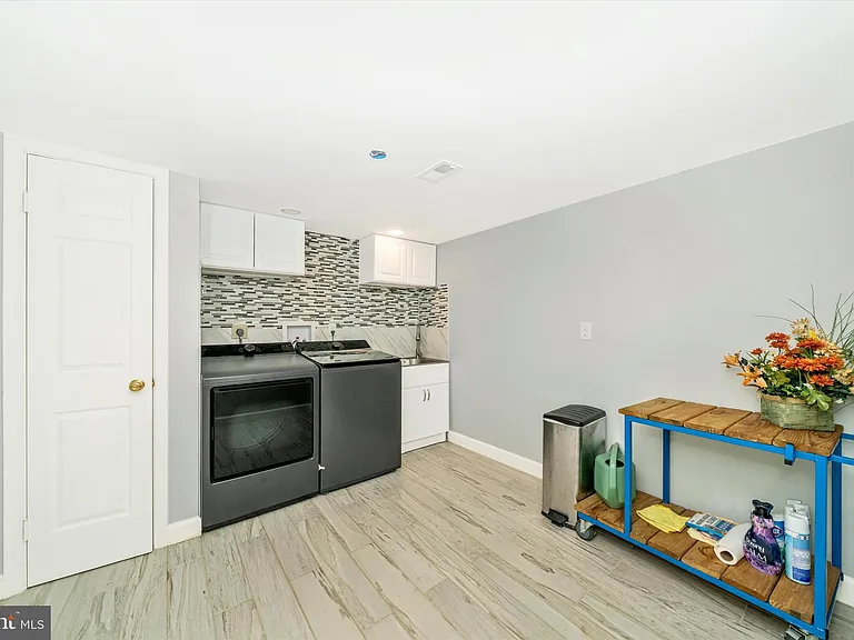 12929 Esworthy Rd — Photo 33