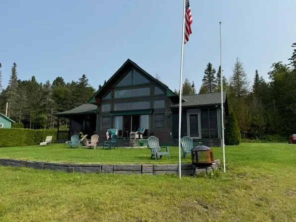 449 North Pond Road, Walden, VT 05873