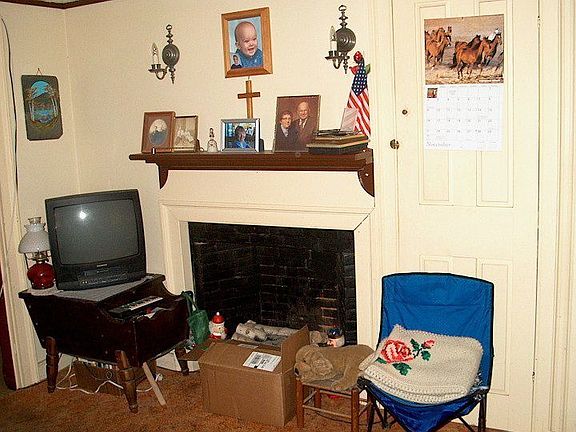 Rumford Fireplace in Living Room