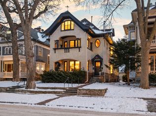 492 Holly Ave, Saint Paul, MN 55102