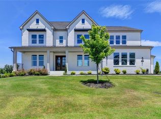7695 Poppy Mill Ln, Cumming, GA 30040