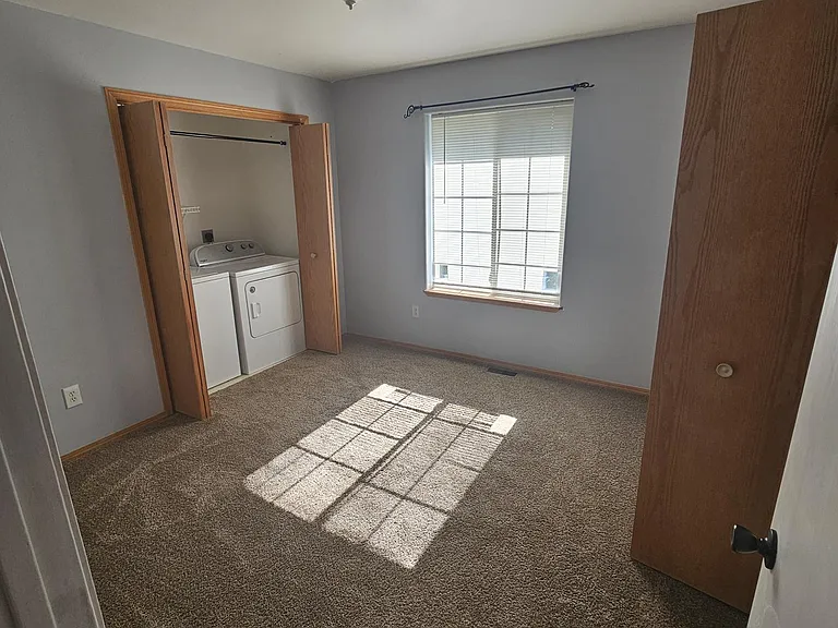 214 W Timothy St — Photo 6