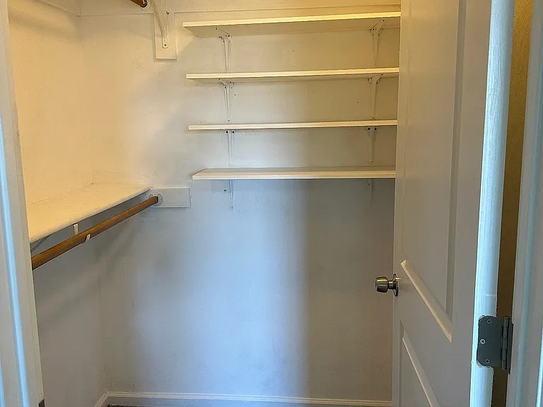 827 Mission Ave — Photo 34