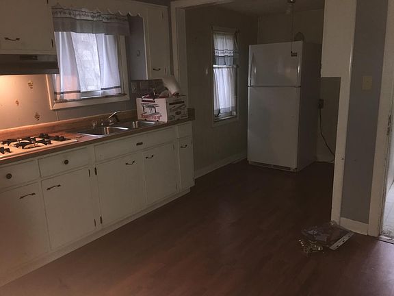 4th image of 2764 Falcon Dr