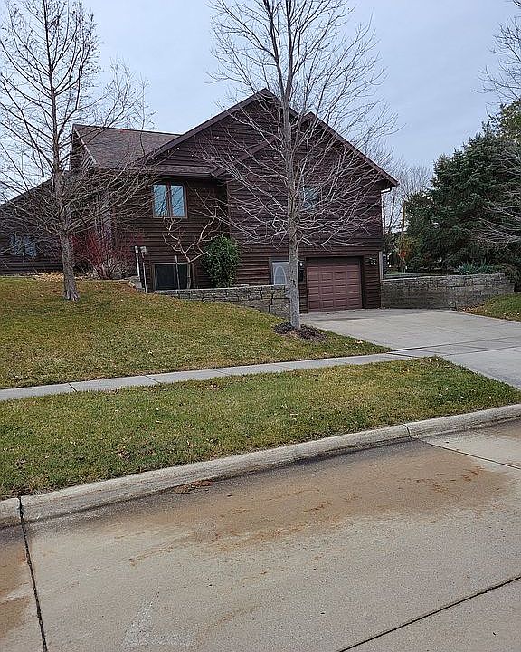 1st image of 121 Willis Blvd