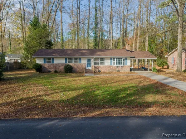 214 Linden Ave, Urbanna, VA 23175
