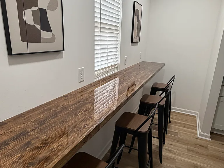 1523 N Main St — Photo 11