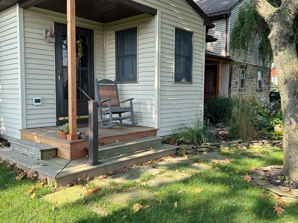 2582 Creek Hill Rd #A, Leola, PA 17540