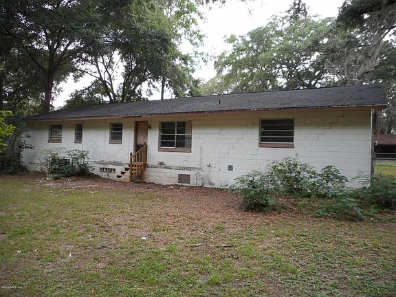 2nd image of 2533 NE 4th Ave