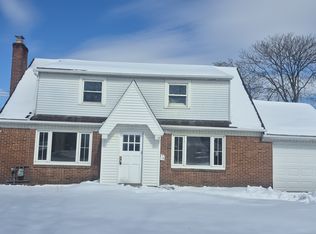17 Hanes St, Guilderland, NY 12084