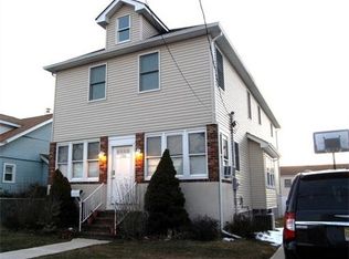 136 Lexington Ave, Edison, NJ 08817