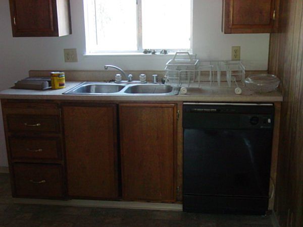 2nd image of 5796 Montclair Ave