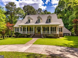 180 Oak Ridge Dr, Sharpsburg, GA 30277